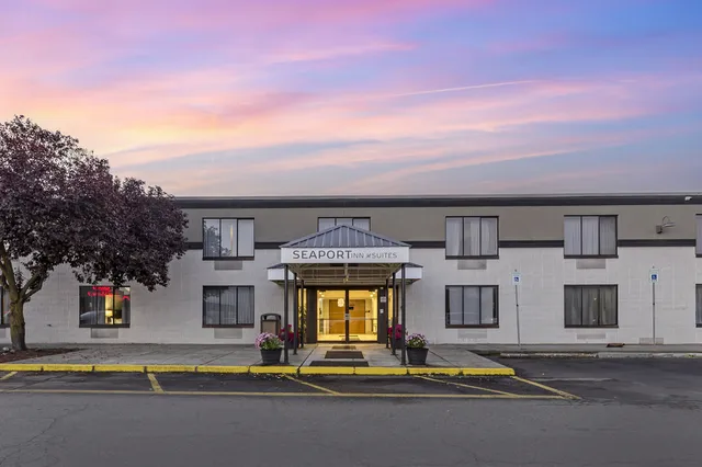 Seaport Inn and Suites