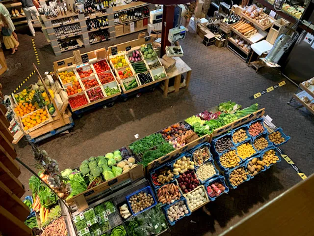 Lindenhoff Farmhouse / Marché