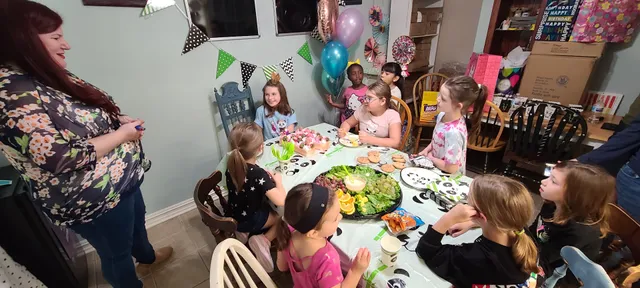 Artistico Express * D-I-Y Pottery