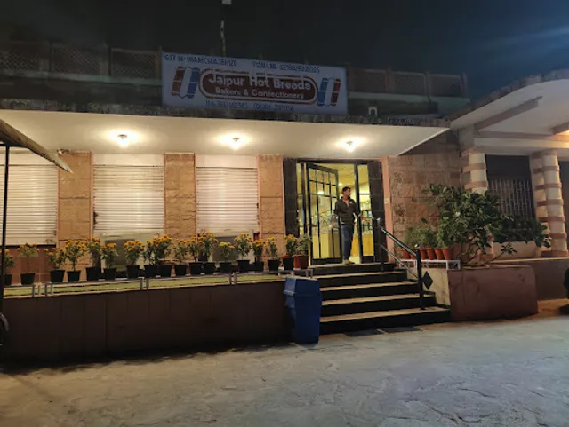 Jaipur Hot Breads