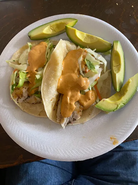Tacos y Mas