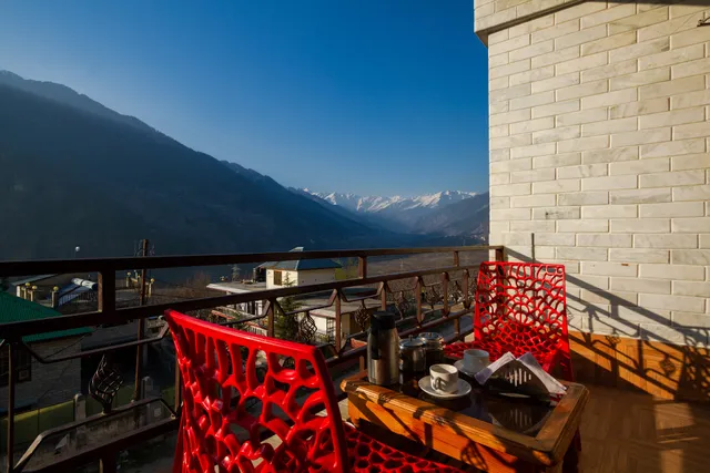 NEW REWAT RESIDENCY MANALI