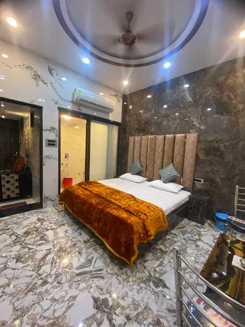 Kashi Dham Home Stay