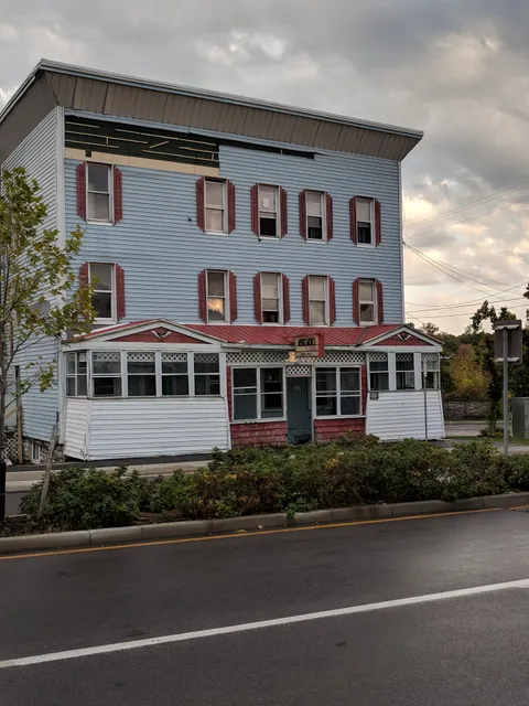 661 Factory Street Inn & Lodging