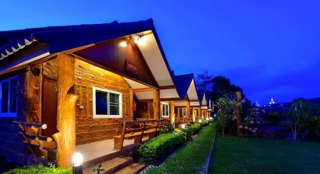 ภูเสียดฟ้า รีสอร์ท