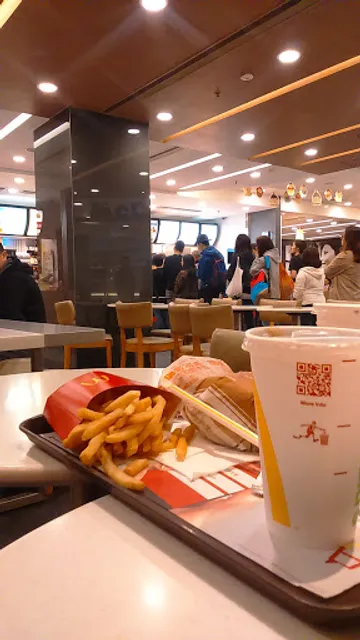 McDonald's (Kam Tai Court)