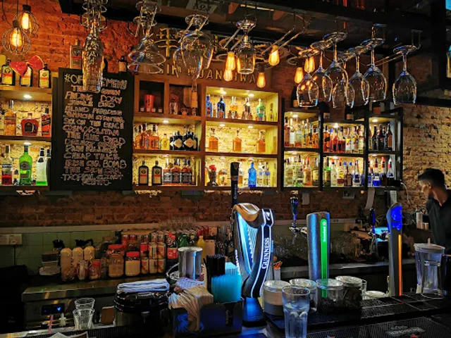 Rockafellas Kitchen & Bar