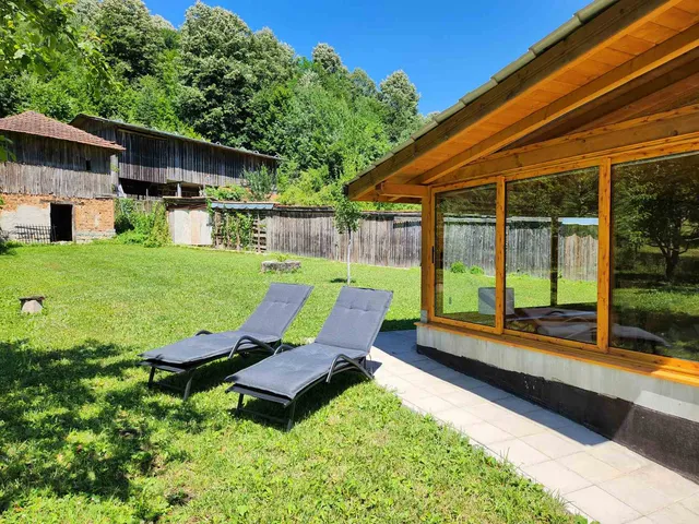 Къща за гости Остриля, Черни Вит