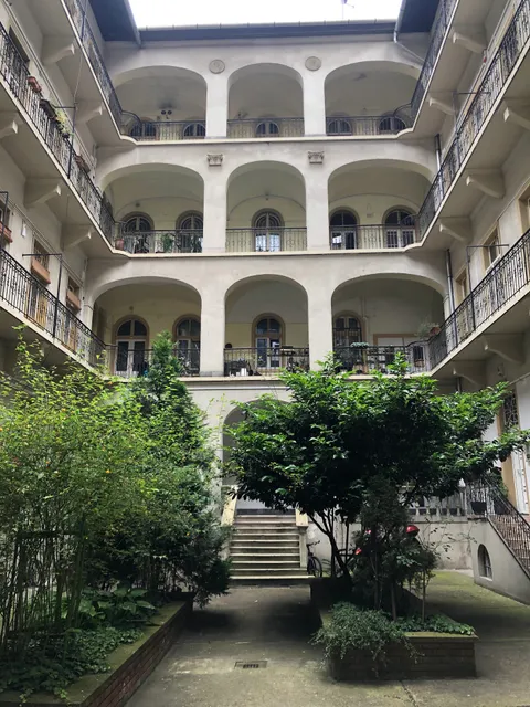 Platanus Guest House