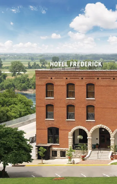 Hotel Frederick