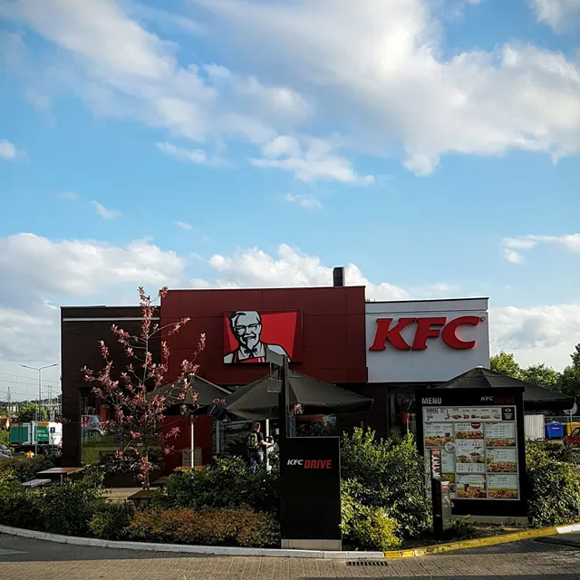 KFC Olsztyn Pstrowskiego