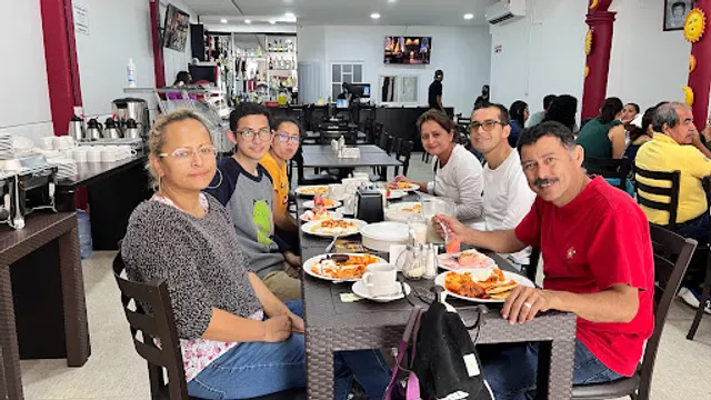 Fonda Doña Elvira Restaurant Buffet