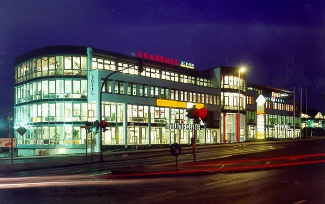 Business - Hotel Artes mit Seminar - und Tagungszentrum