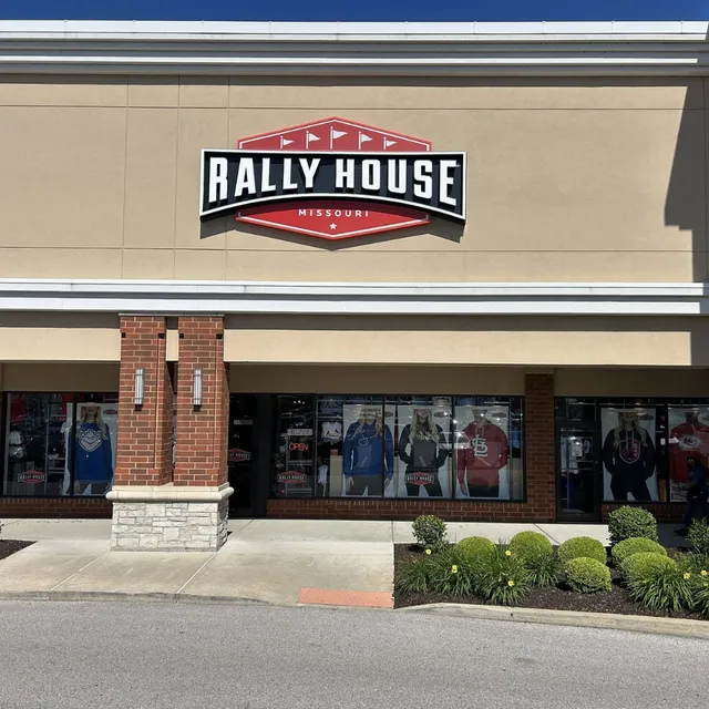 Rally House Des Peres