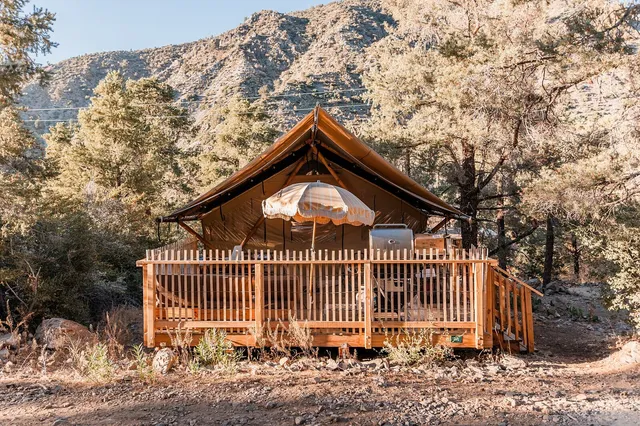 Huttopia Paradise Springs