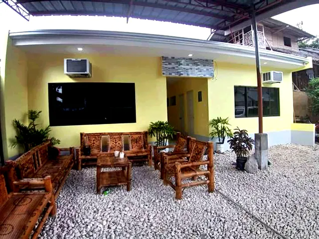 CheRi Backpacker's Hostel