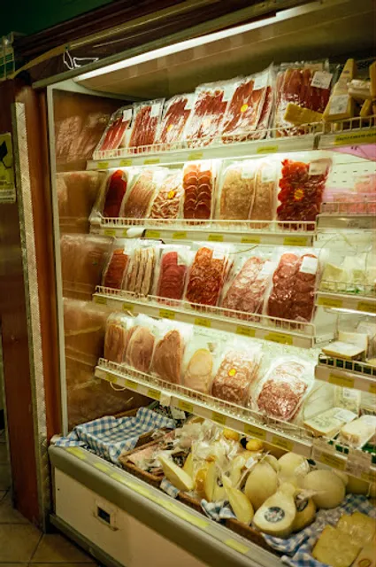 Fratelli By Jholano's