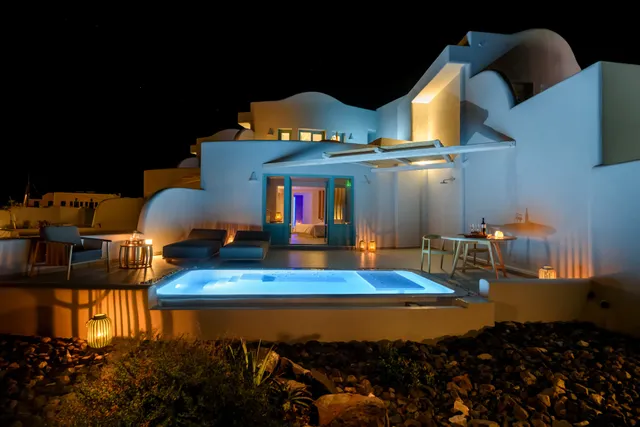 Avatar Luxury Suites Santorini