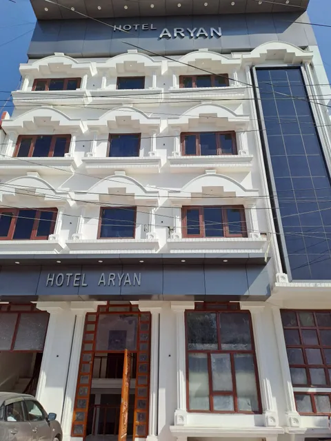 Hotel Aryan and Chaturvedi Restaurant