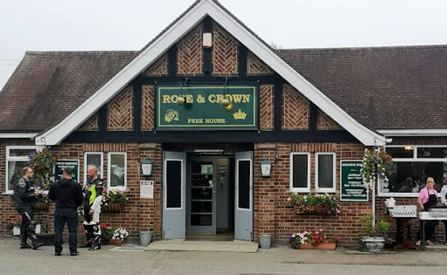 The Rose & Crown Pub and Carvery