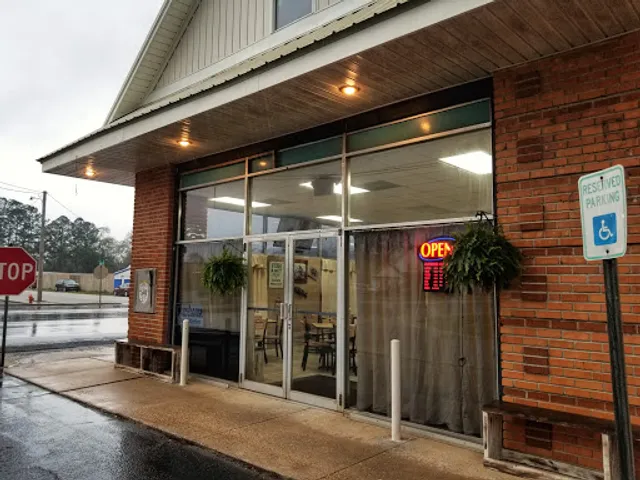 Warehouse Restaurant