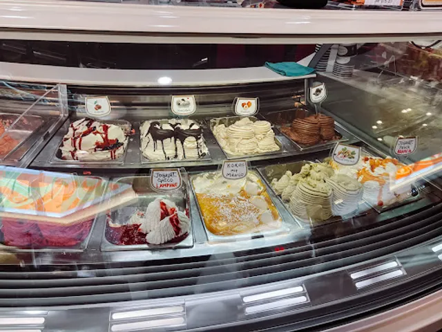 Cristallo Gelato & Caffè