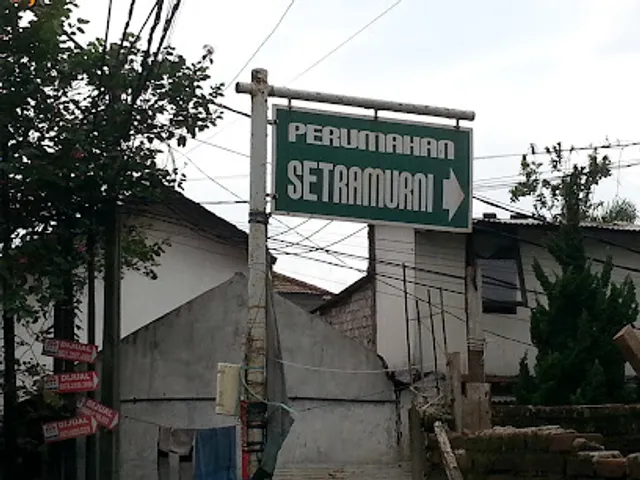 Perumahan Setramurni
