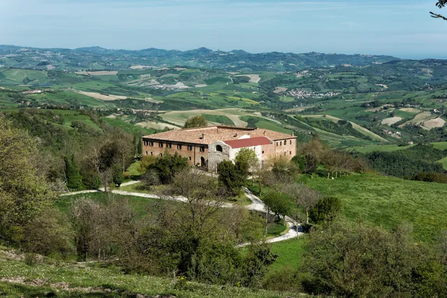 Farm Girolomoni - Montebello Monastery