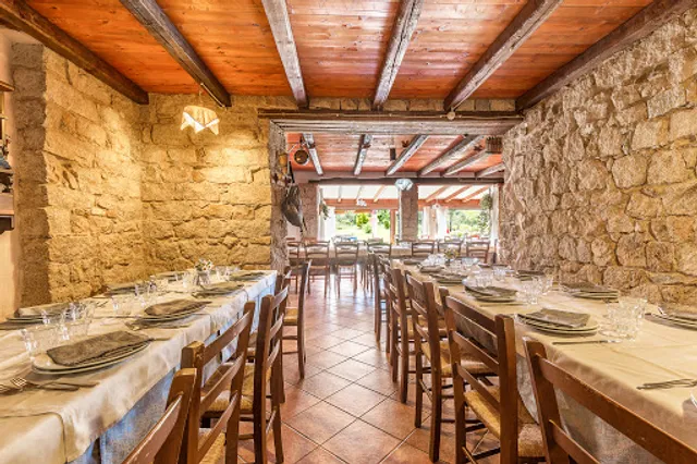 Piscin'e Janas Ristorante Pizzeria Cocktail Bar