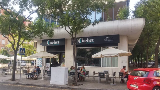 Café & Copas Cachet