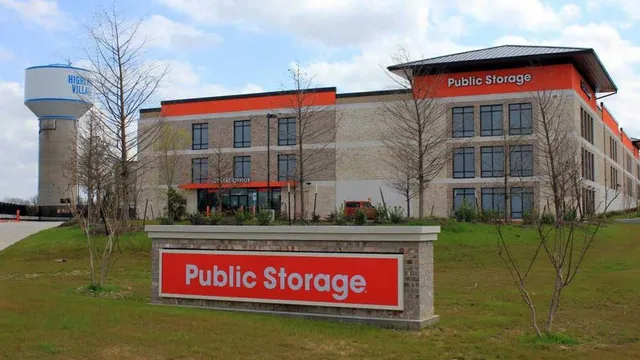 Public Storage