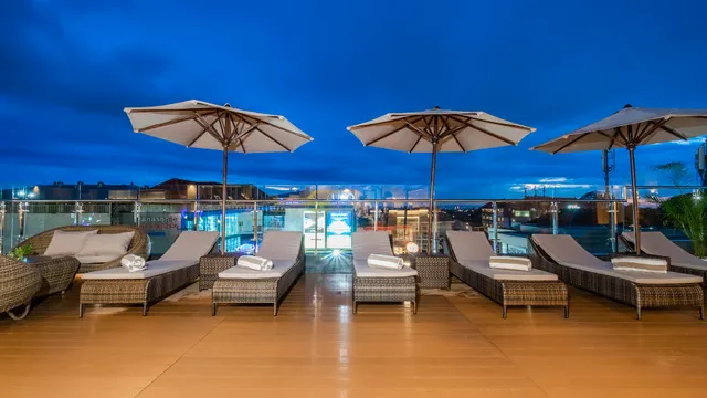 Sky Bar Rooftop and Lounge - City of Aventus