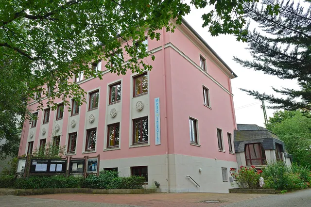 MeRz Theater