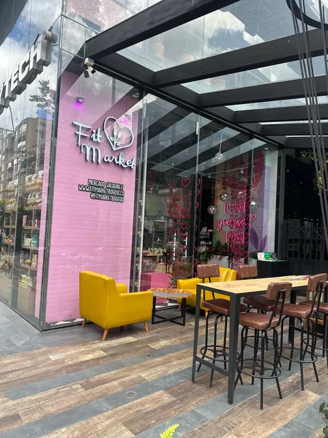 Fit Market Bogotá 90