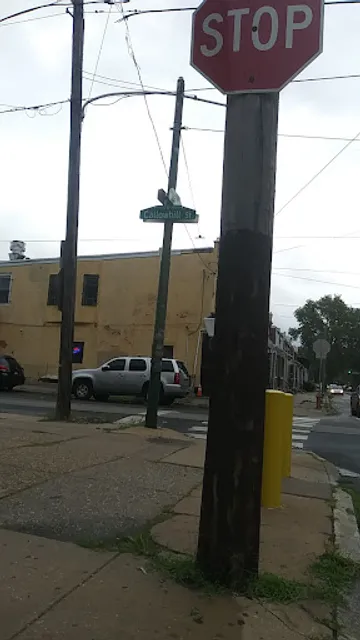 Ron's Cafe Beer & Food