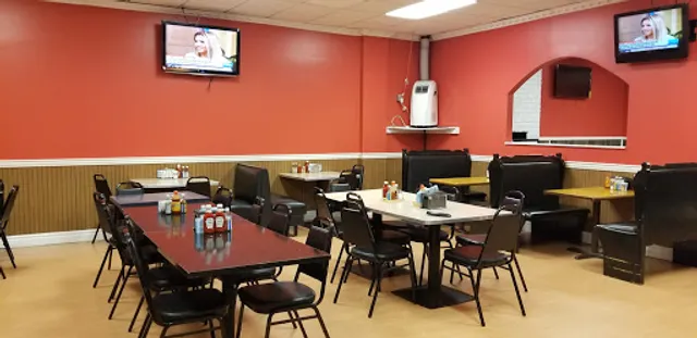 El Rey Latino Market & Restaurante