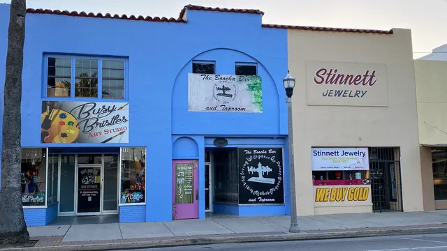 Busy Bristles Art Studio