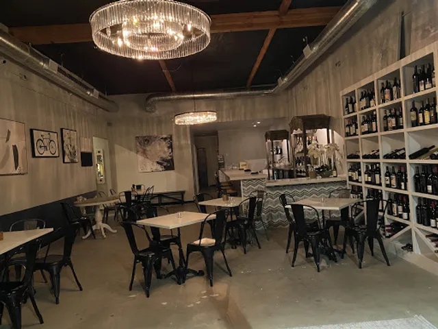 Magnolia Bistro & Lounge