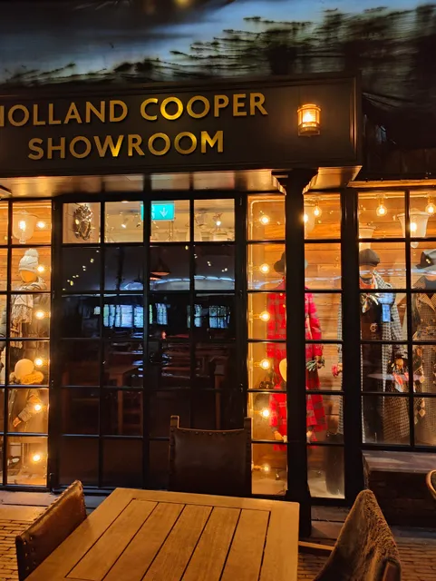 Holland Cooper Boutique - Cheltenham