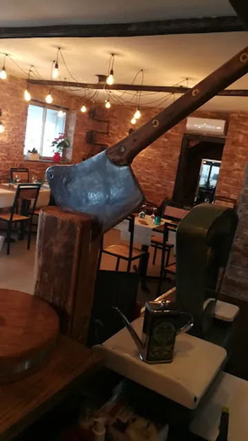 L'Atelier BL Steakhouse