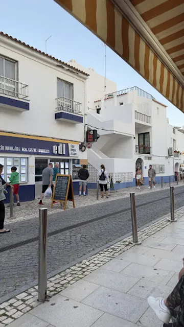 SANDOSKAS sandwiches burger & co