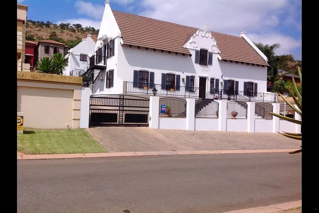 Montana Cape Guest House