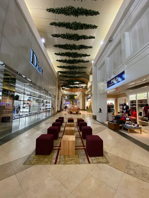 DFS Galleria Tower