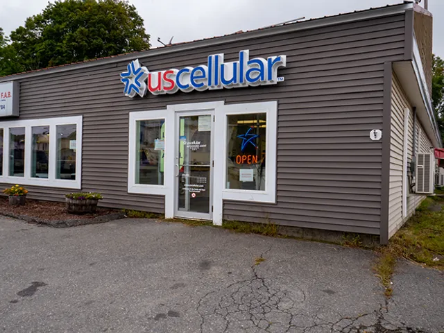 Authorized Retailer UScellular & T-Mobile