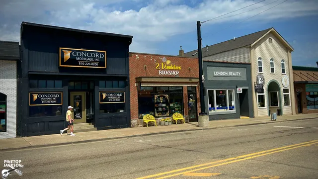 2 Dandelions Bookshop