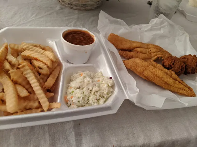 Brown's Heavenly Fish and Soul Food