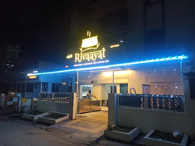Arpit's Rivaayat || Traditional Hyderabadi Dum Biryani Hub in Bhopal