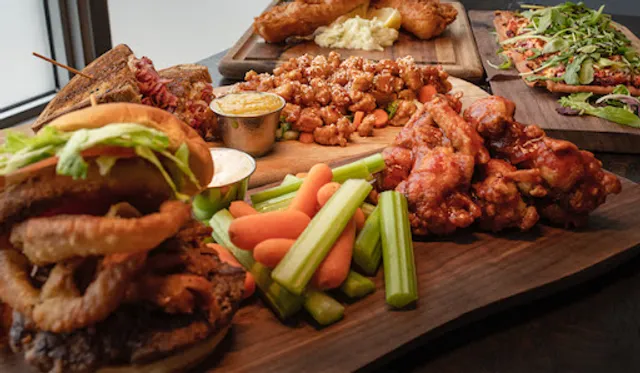 Cravin's Chill & Grill