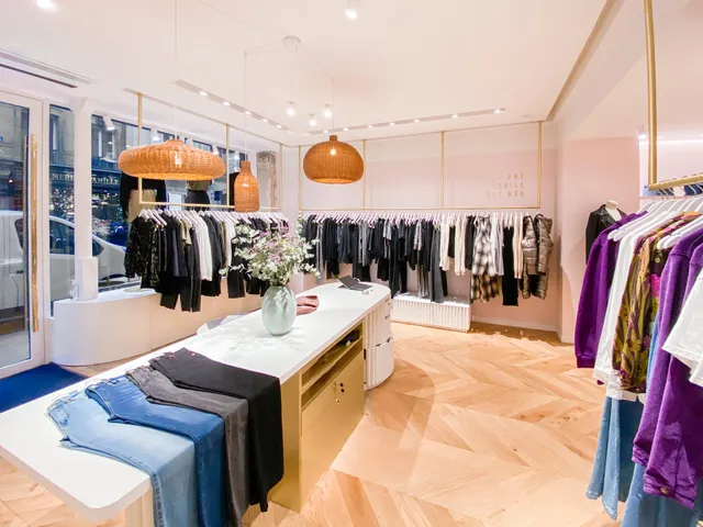 LA PETITE ÉTOILE Paris - Rue Bonaparte