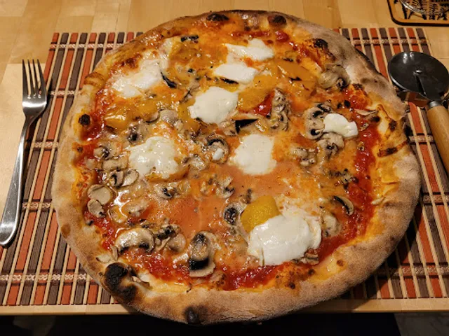 Feinkost Alla Famiglia Pizza München